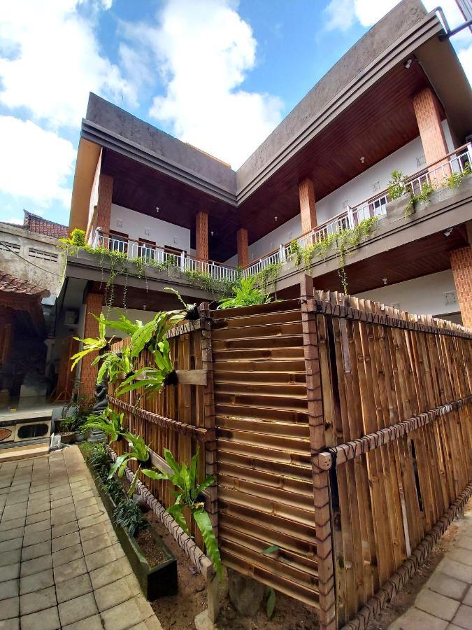 Guest house Genta House *