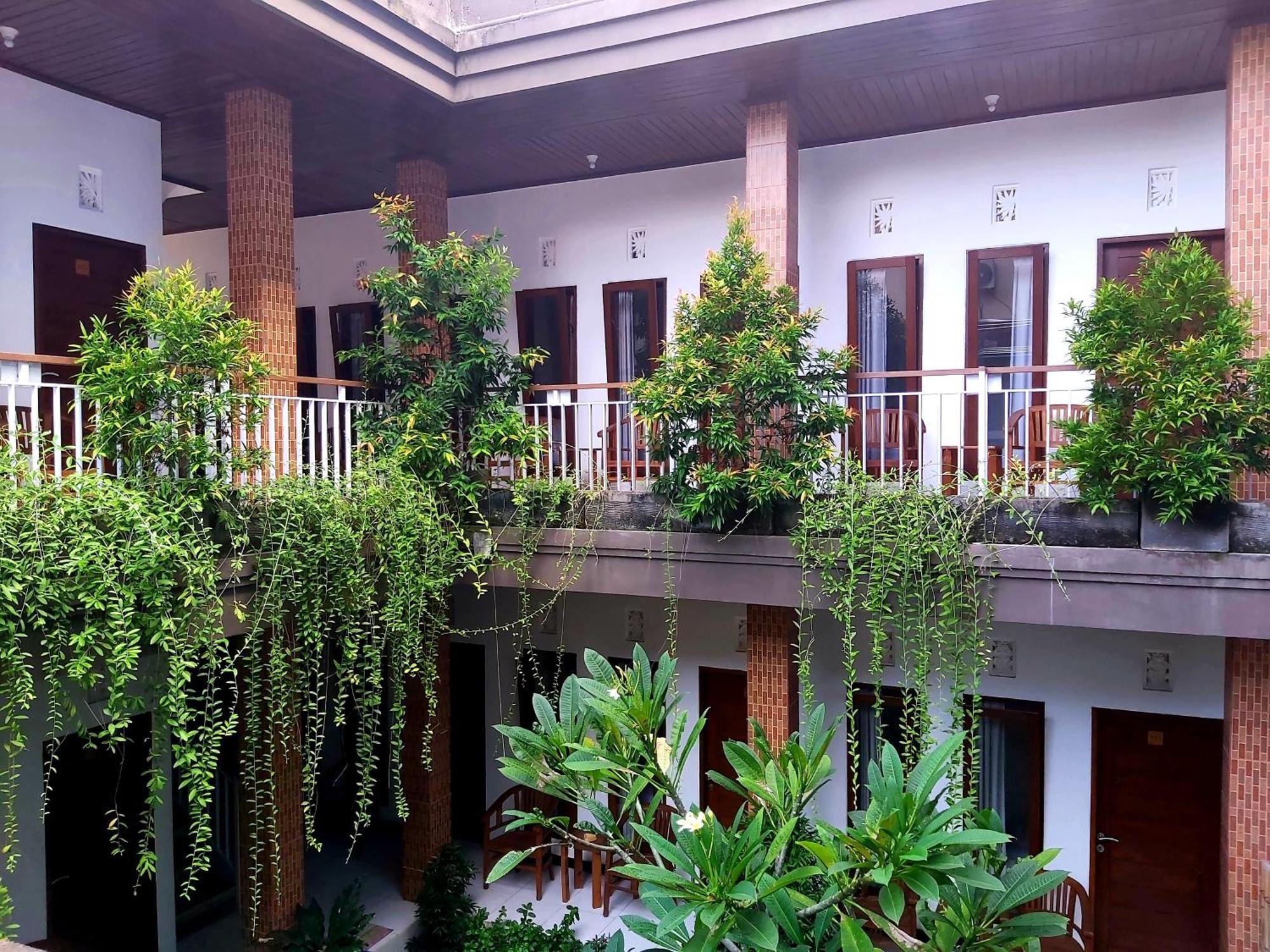 Genta House Guest house *