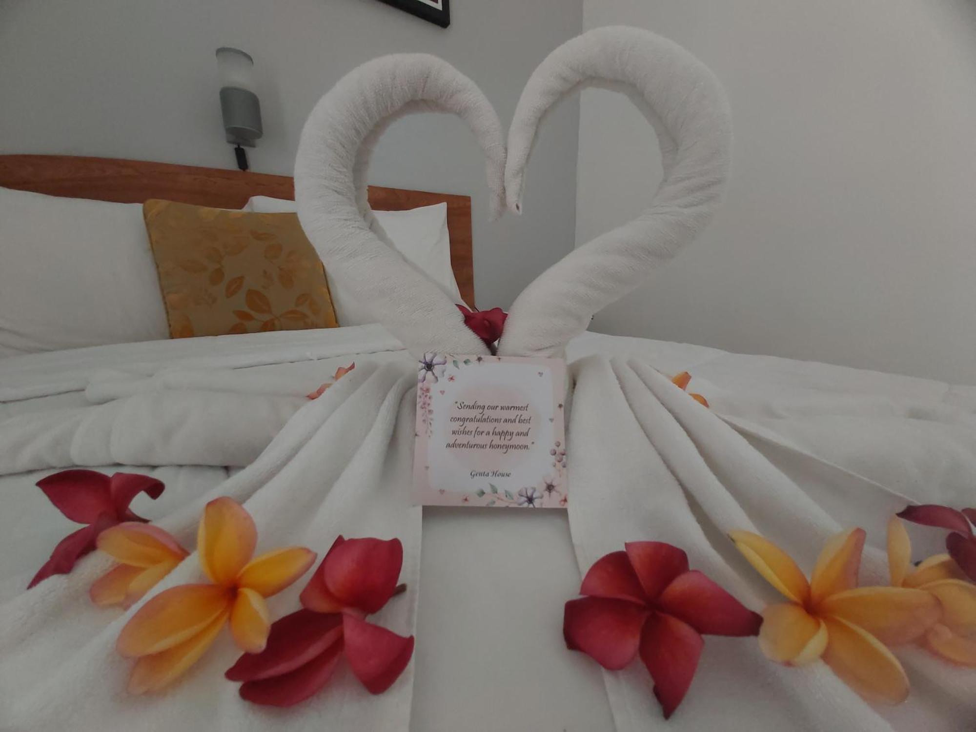 Guest house Genta House *